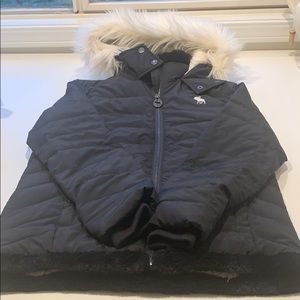 Black with white furry hood puffer jacket